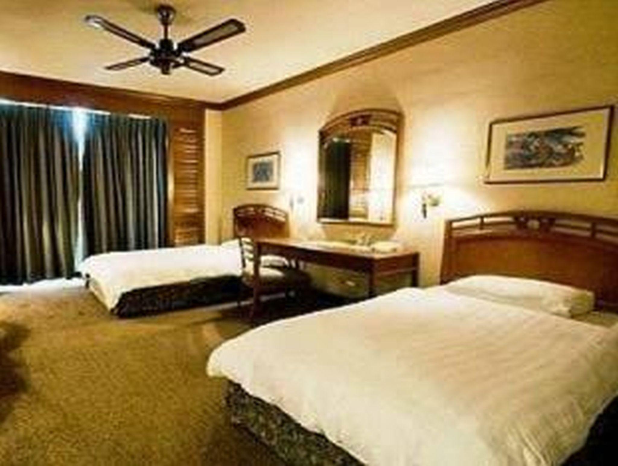 Sabah Oriental Hotel Kota Kinabalu Esterno foto