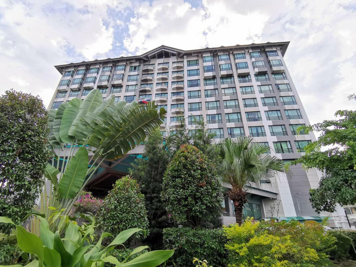 Sabah Oriental Hotel Kota Kinabalu Esterno foto
