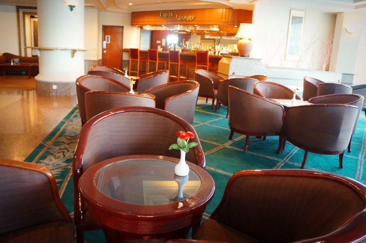 Sabah Oriental Hotel Kota Kinabalu Esterno foto