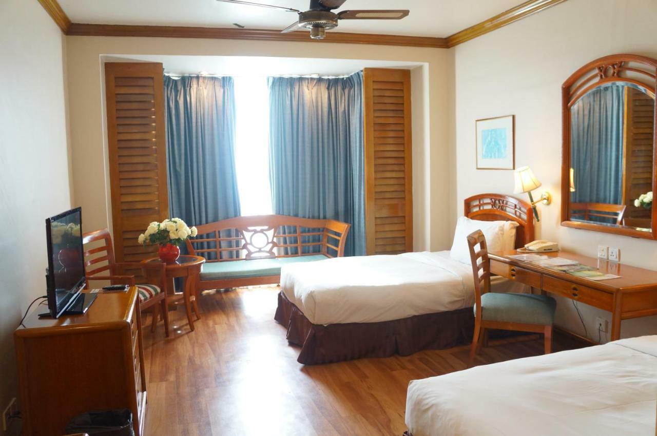 Sabah Oriental Hotel Kota Kinabalu Esterno foto
