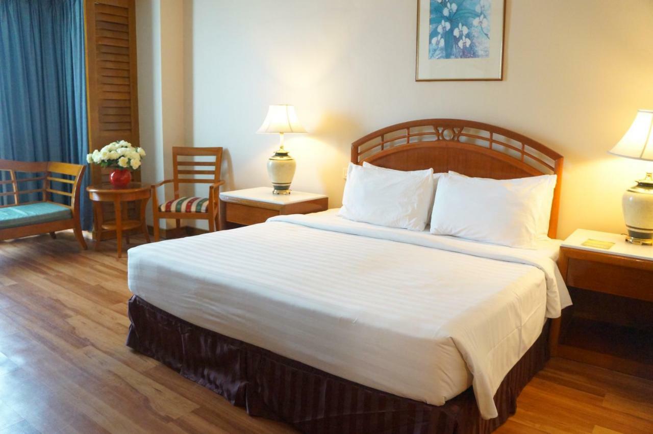 Sabah Oriental Hotel Kota Kinabalu Esterno foto