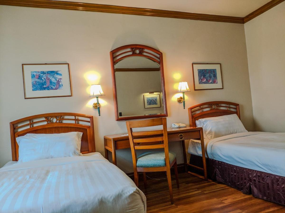 Sabah Oriental Hotel Kota Kinabalu Esterno foto
